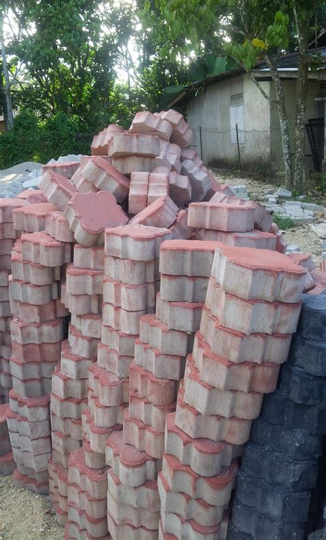 Mulai membuat sketsa denah rumah dengan garis. Di sini Hanya Persinggahan Sementara: Pave block untuk ...