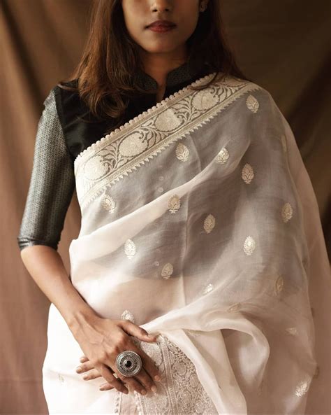 Aari work contrast blouse for kanjeevaram saree. 250+ Silk Saree Blouse Designs (2020) Simple Pattu Catalogue