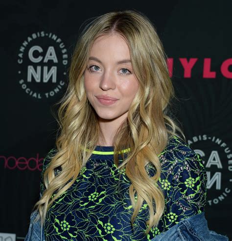 Sydney sweeney was born on 12th september 1997 in spokane, washington. Starlet Arcade: Hot Sydney Sweeney