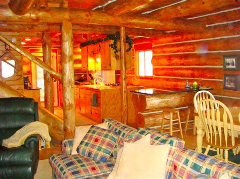 Ouachita national forest covers 1.8 million acres in arkansas and oklahoma, offering scenic drives, swimming among the company's rentals are five romantic cabins for two with spa tubs and native stone fireplaces. Family Cabin in Manistee National Forest, Michigan