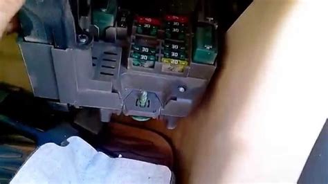 Bmw e70 e71 x5 x6 series 2007 2014 dme cas removal. Location of Front fuse box in 2007 - 2013 BMW X5 - YouTube