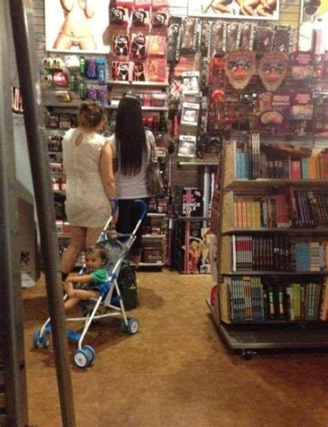 25 Parenting Fails That'll Make You Facepalm - Wtf Gallery ...