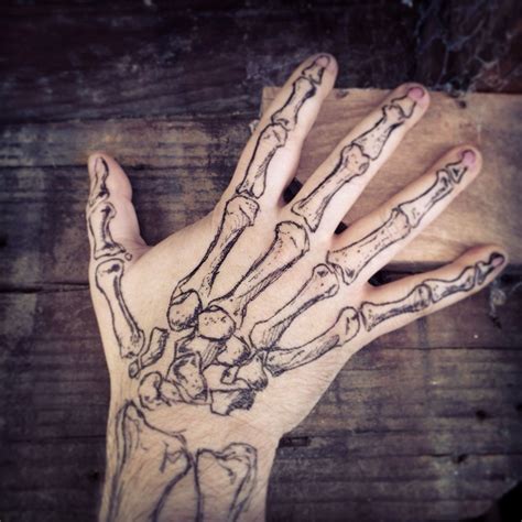 Making a temporary tattoo with perfume is effortless if you have a printer at home. Halloween Hand | Skeleton hand tattoo, Bone hand tattoo ...