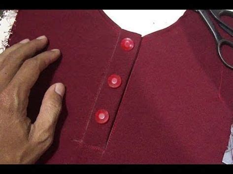 Ada beberapa cara untuk membuat lubang. (26) tutorial membuat bukaan kancing baju gamis - YouTube ...