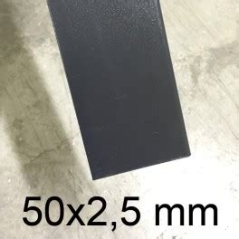 C'est pourquoi la couleur anthracite, ce gris très profond, est souvent le choi. Plat PVC gris anthracite 50 x 2,5 mm