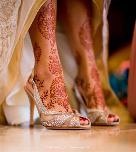 They are commonly used in asian weddings, especially among muslim and hindu couples. Pin on Bridal Henna