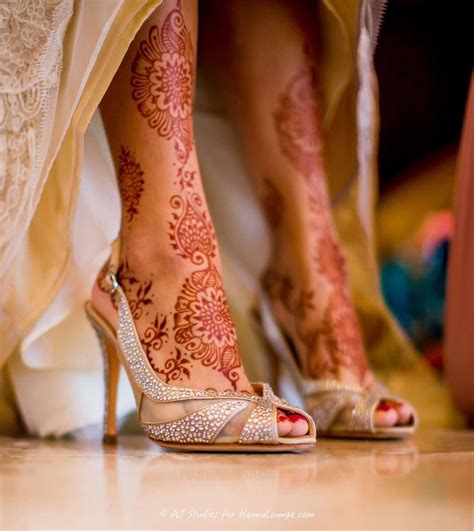 They are commonly used in asian weddings, especially among muslim and hindu couples. Pin on Bridal Henna