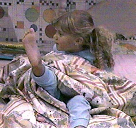 Best scene of ms loughlin from full house. "The Barefoot Jodie Sweetin" - Sitcoms Online Message ...