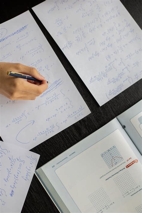 Contoh Soal C3 Fisika berupa Grafik Hubungan F dengan delta l