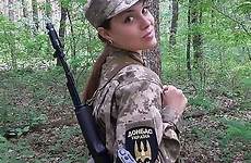 female ukraine fighting ukrainian soldiers military war frontline women soldier girls posting stars glamorous force following change allowed become after