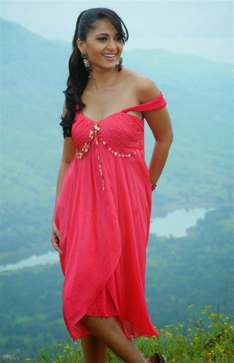 Bipasha basu shows thunder thighs! Health Sex Education Advices by Dr. Mandaram: tollywood ...