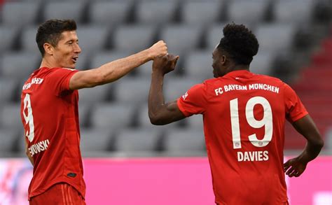 Robert lewandowski 2020/21 champions league ucl patches player #9. Lewandowski hits brace as Bayern Munich go 10 points clear ...