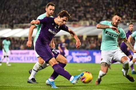 I due gironi, di andata e ritorno, si svolgono esattamente con lo stesso andamento. Calendario Serie A calcio in tv oggi: orari partite ...