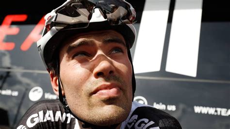 Why is tom dumoulin taking a break from cycling? Dumoulin met vier landgenoten naar Giro | RTL Nieuws