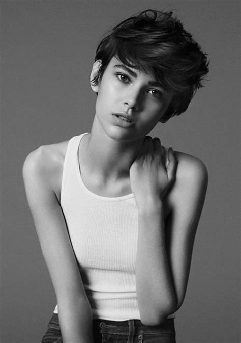 Androgynous haircuts have never been so current! Pin on Andogynous