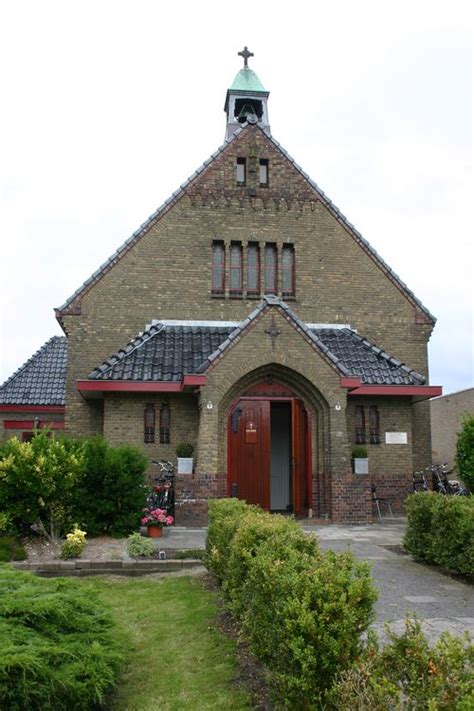 Streets names and panorama views, directions in most of cities. Plaquette Theresiakapel - Hoogkerk - TracesOfWar.nl