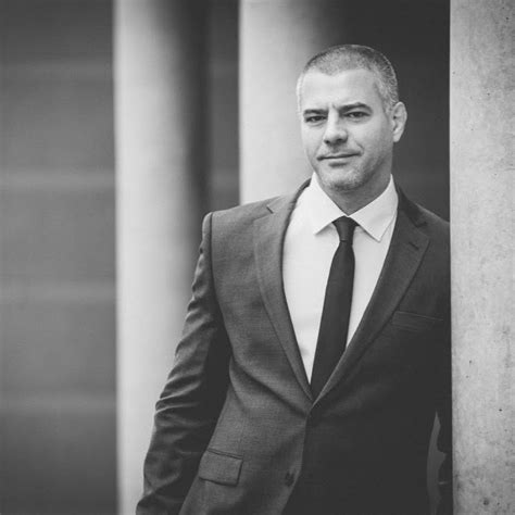 Rui pedro fonseca nogueira da fonseca e castro ( angola , 23 de abril de 1974  1  ) é um juiz de direito português, atualmente suspenso preventivamente de funções de magistrado judicial no âmbito de processo disciplinar movido pelo conselho superior da magistratura. Rui da Fonseca e Castro - YouTube