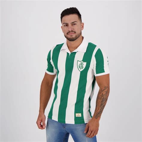 América futebol clube (also known as américa mineiro or simply américa) is a brazilian football team from the city of belo horizonte, capital city of the brazilian state of minas gerais. Camisa América MG Retrô 1997 - FutFanatics