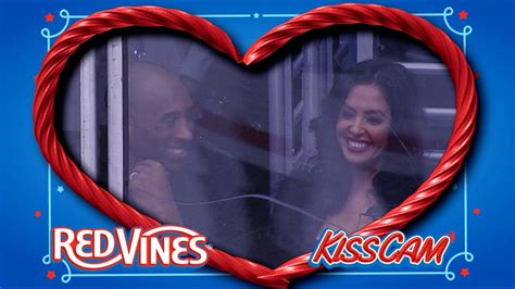 How did vanessa bryant find out about kobe death? Kobe Bryant on LA Kings Kiss Cam - YouTube