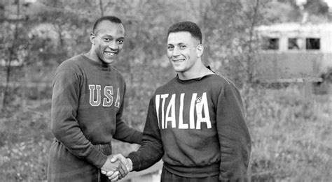 Da un punto di vista organizzativo, sportivo e commerciale, infatti, le olimpiadi del 1936 rappresentarono uno dei massimi vertici mai raggiunti. LE OLIMPIADI NAZISTE DEL 1936 FOTO STORICHE