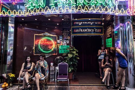 Here you will find numerous lady's the second red light district is directly in the soi green mango and is connected directly to the whole nightlife. Hong Kong Red Light District | Home Inspiration