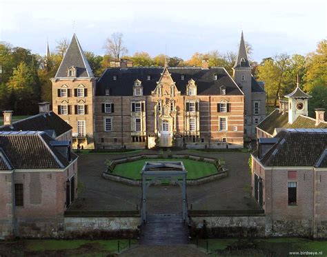 Alles wat je moet weten over kasteeltuinen twickel. kasteel Twickel castle / Delden | www.birdseye.nl | Jan ...