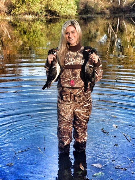 Vivienne getting hot wading in the deep mud. Gator waders! #duckhunting | Hunting clothes, Fishing girls hot, Hunting girls