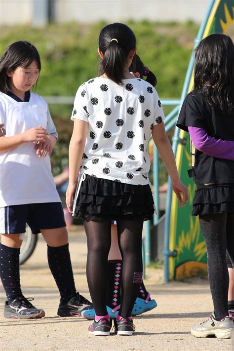 関西援交 87 小学３年生9才 良子《私服／50分》 男優 シミ爺 撮影に至った経緯 遊佐はビデオ制作のため、あちこちの掲示板にモデル. js街撮り113枚