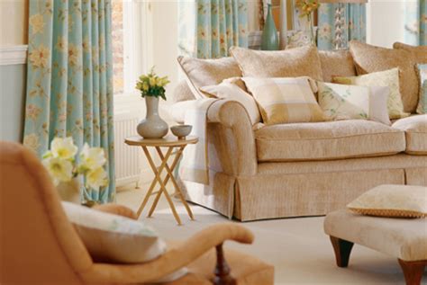 Living room color inspiration gallery. How to match your drapes and carpet without redecorating ...