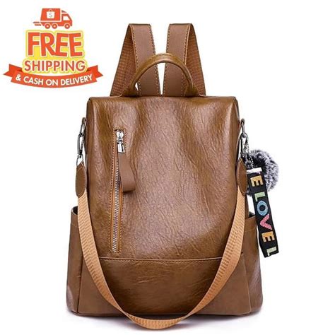 Kini bentuk tas kulit wanita makin beragam sehingga membuat anda bingung memilih.fossil, coach, povilo, dan les catino adalah beberapa merk tas kulit wanita yang populer. Tas Ransel Wanita / Backpack kulit coklat wanita | Shopee ...