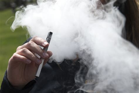 Kids everywhere are juuling, less kids are smoking. A fine on kids who vape? Some California cities want it - SFChronicle.com
