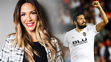 Born 10 october 1986) is an argentine professional footballer who plays as a central defender. Tamara Gorro y Ezequiel Garay: Todos los detalles de la ...