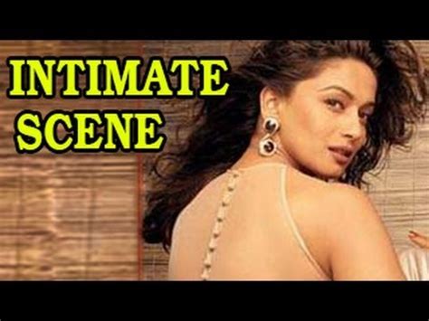 Water crisis reaches boiling point on. Madhuri Dixit's hot INTIMATE scenes in Dedh Ishqiya! - YouTube
