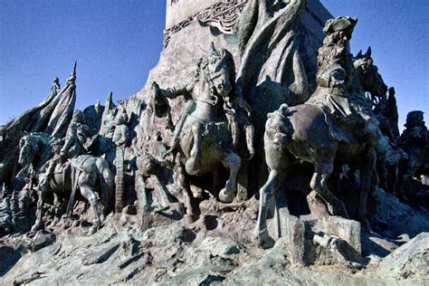 'sopravvisse ahirschegg' le foto storiche (ansa). MONUMENTO AD AMEDEO DI SAVOIA DUCA D'AOSTA - MuseoTorino