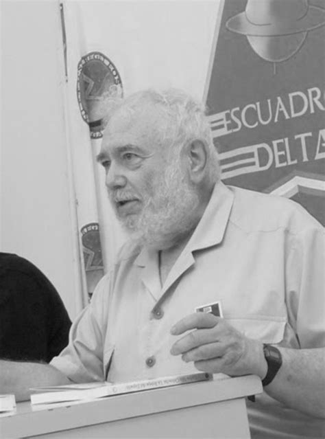 A name tag is an item used to name mobs in the world and prevent them from despawning naturally. CARLOS SAIZ CIDONCHA PDF