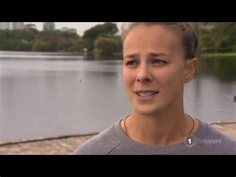 Lisa carrington technique and canoe sprint motivation. Lisa Carrington joins K4 team - YouTube