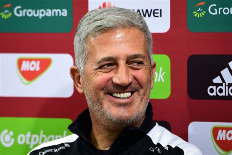 Beleaguered switzerland coach vladimir petkovic has asked for support from the swiss public after days of recriminations following a heavy defeat to italy in the european championship. Nem titkolják a svájciak, hogy miért jöttek Magyarországra