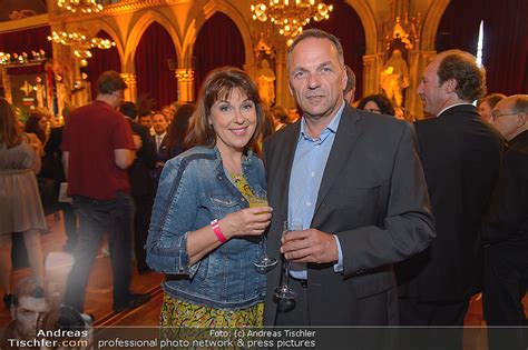 Sheryl denise swoopes (born march 25, 1971) is an american former professional basketball player. FOTOS 1. Österr. Radiopreis Rathaus - Mo 01.06.2015 - 30 ...