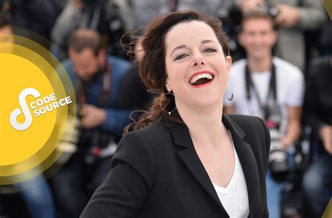Bu durum üzerine vladimir'i terk. «Dix pour cent», «Antoinette dans les Cévennes»… Laure ...