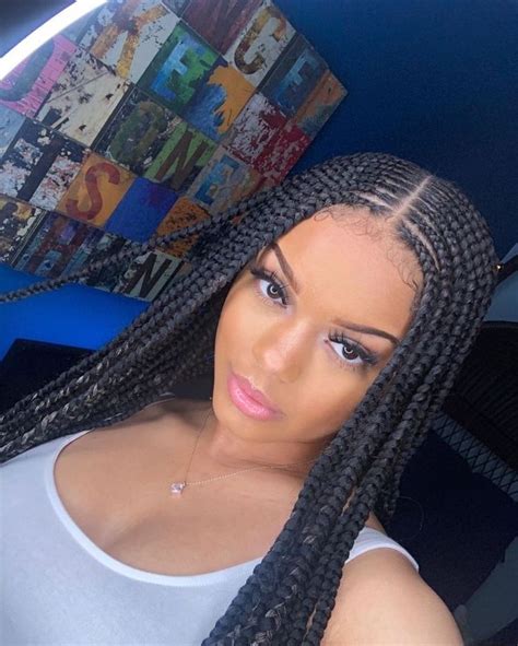 Human hair, as you'd imagine, looks and feels like real hair and lasts a lot longer than kanekalon fibers. Pin by 𝘪𝘵𝘴 𝘵𝘩𝘶𝘨𝘨𝘢 𝘴𝘻𝘯 🏚! on hair slayed ! | Fake hair ...