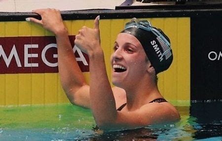She wears a dress size of 6(us). Regan Smith Height, Weight, Age (Swimmer) Biography ...