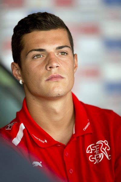 Taulant xhaka hat sich gegen einen wechsel in die kosovarische nationalmannschaft ausgesprochen. Classify Granit Xhaka, Albanian footballer