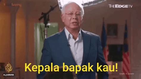 Besides his other awards, najib also inherited a dato'ship from his father because they are both a part of the orang kaya indera shahbandar family of pahang. Najib Ahjib GIF - Najib Ahjib Kepala - Discover & Share GIFs