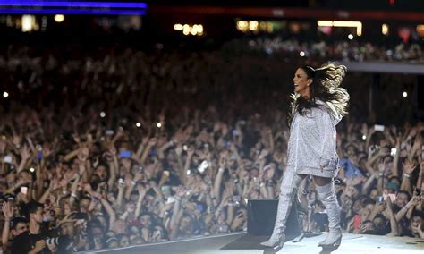 Check spelling or type a new query. No palco do Rock In Rio Ivete revela sexo dos gêmeos