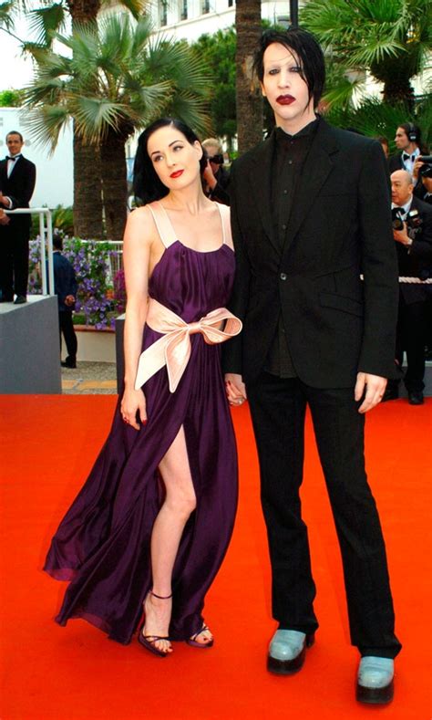 Marilyn manson and his ex wife dita von teese kissing. Obscure Lollipop: As namoradas do Marilyn Manson