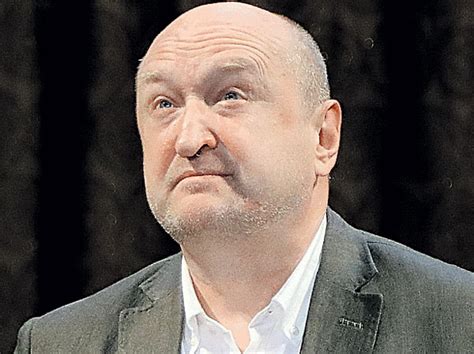 Повесть о ненастоящем человеке», которую он опубликовал в 2006 году. Хабенский помирился с начальником - Экспресс газета