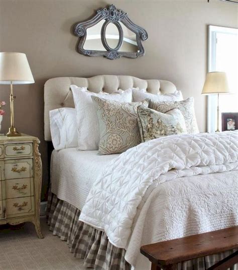 Country decorating is about odes to the past. 45+ Elegant Modern Farmhouse Style Bedroom Decor Ideas ...