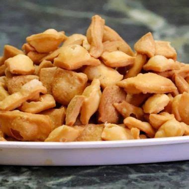 சுலபமாக ஜாங்கிரி செய்வது எப்படி/ jangiri sweet recipe in tamil this video explains how to prepare. கலகலா ரெசிபி | Kalakala Recipe in Tamil | Diamond Biscuits ...