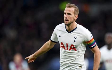 Harry kane uudelleentwiittasi harry kane. Levy Likely To Hang On To Harry Kane But Only Until The ...