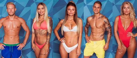 Jack and dani have been crowned the love island 2018 series winners and are set to walk off happily ever after into the balearic sunset (after it's been instagrammed first, obvs), with their £50,000 spoils. Love Island 2020 Islander: Liste aller Kandidaten und ...